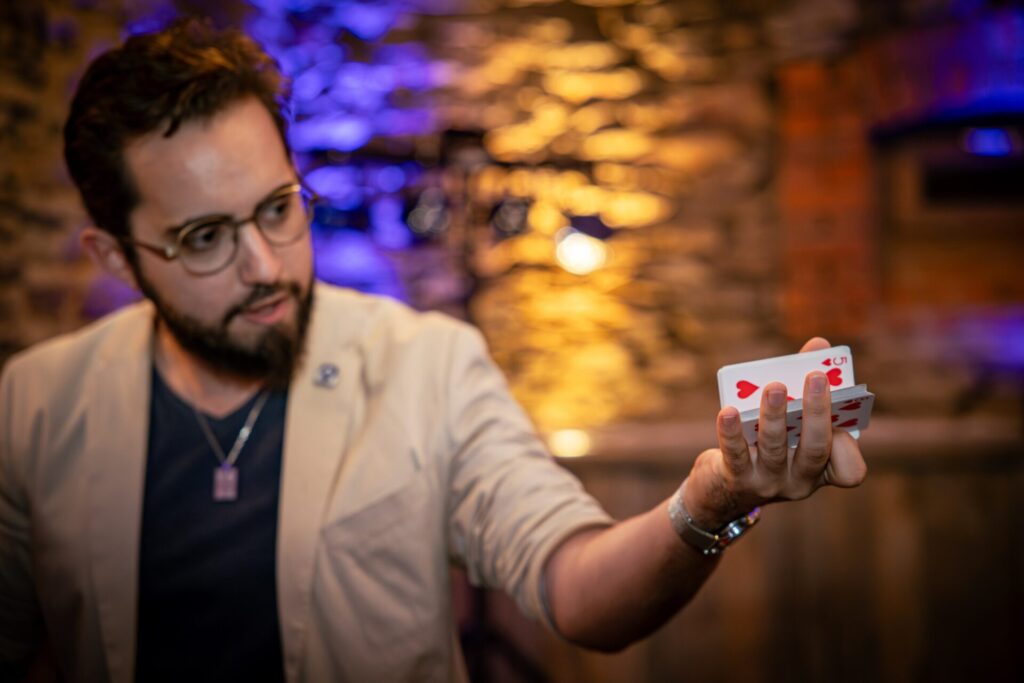 Florian Samain Magicien basé à Villefranche sur Saône